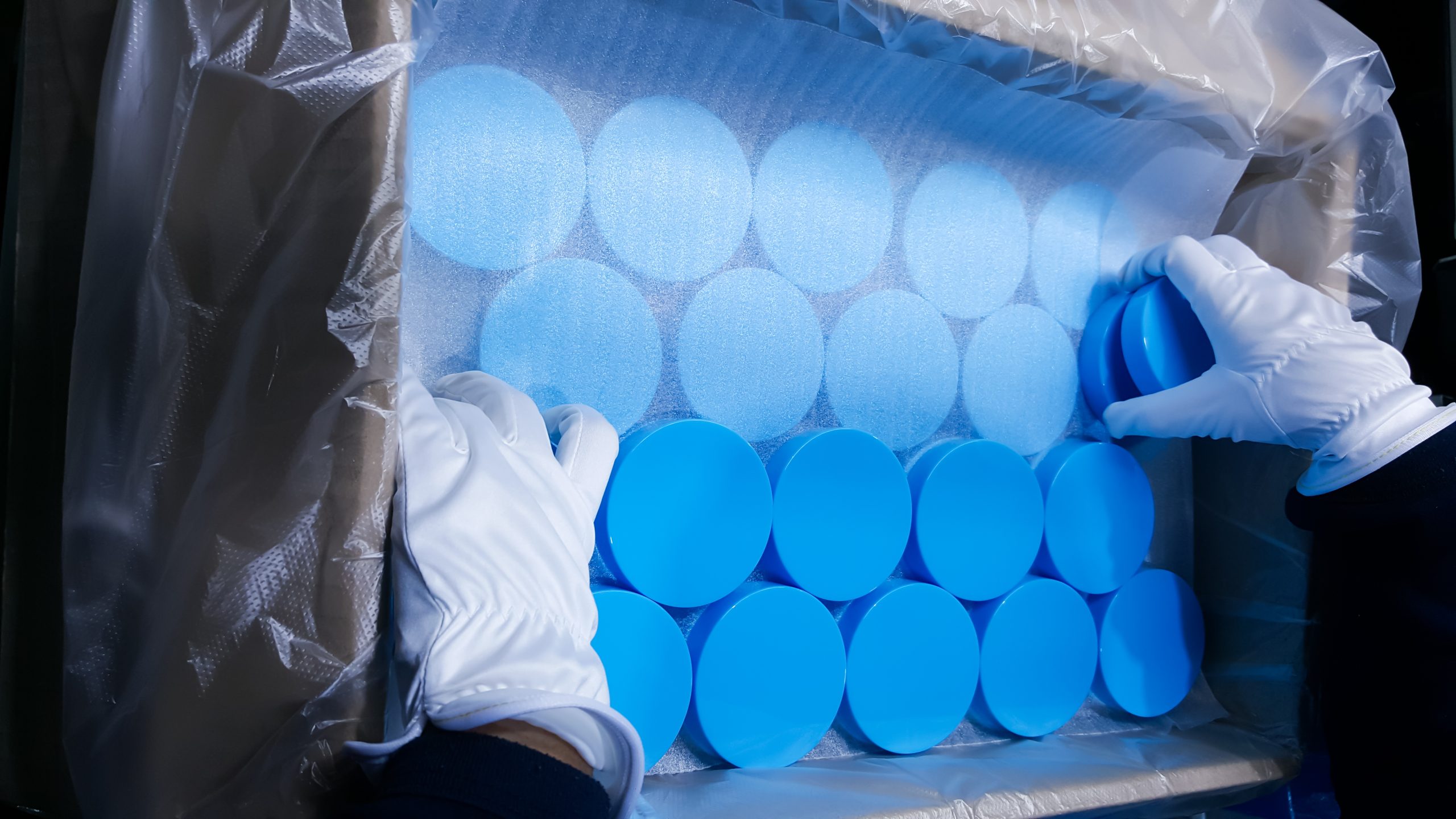 Medical plastic product parts, from injection molding machine, o